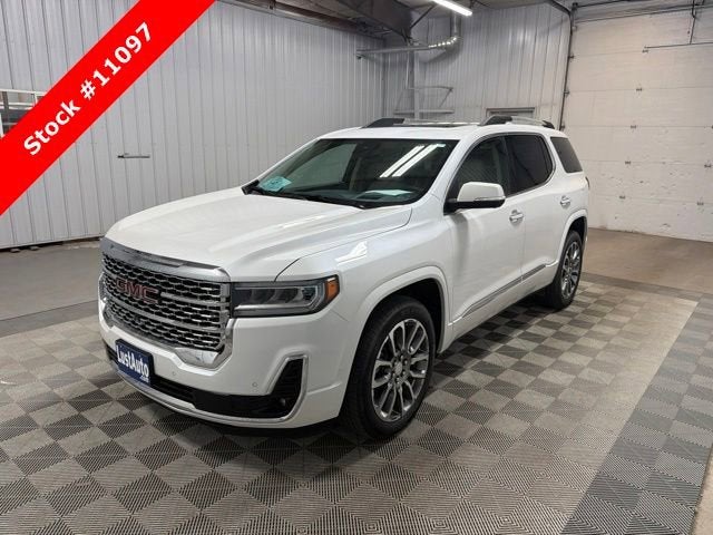 2023 GMC Acadia Denali in White Frost Tricoat — front three-quarter view